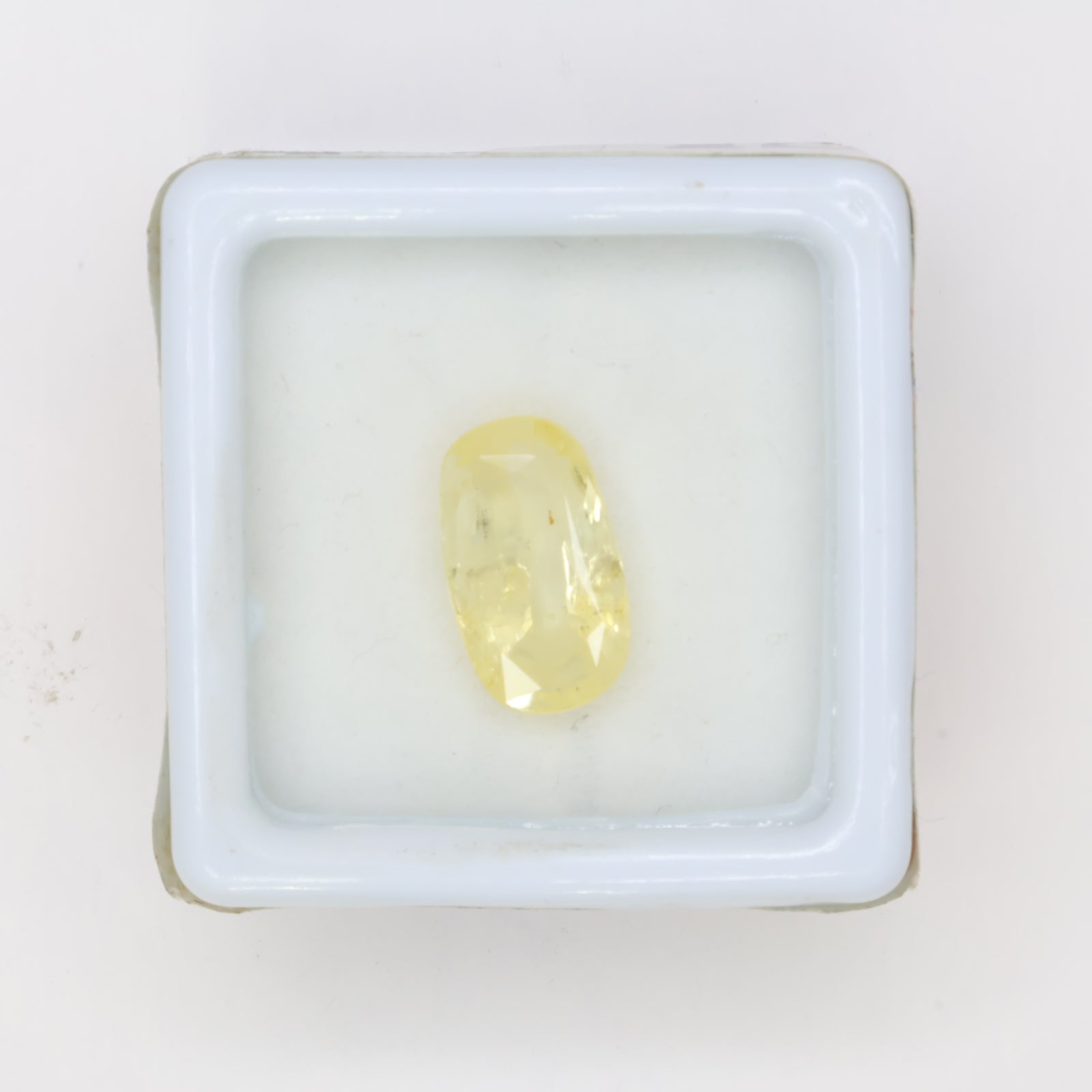 Natural Yellow Sapphire (Ceylon) 3.80ct