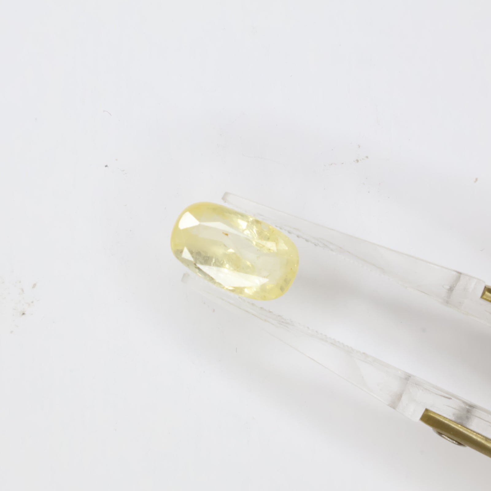 Natural Yellow Sapphire (Ceylon) 3.80ct