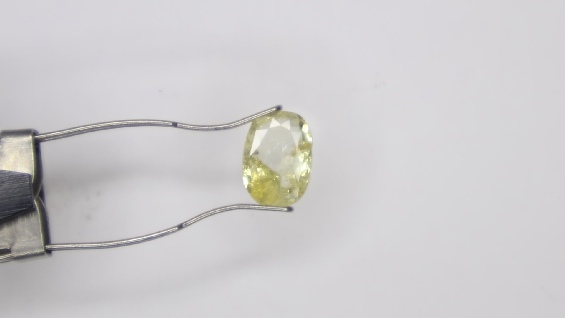 Natural Yellow Sapphire (Ceylon) 3.21ct